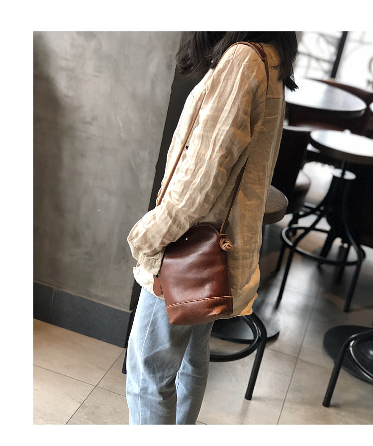 Women’s Small Crossbody Leather Purse with Adjustable Strap