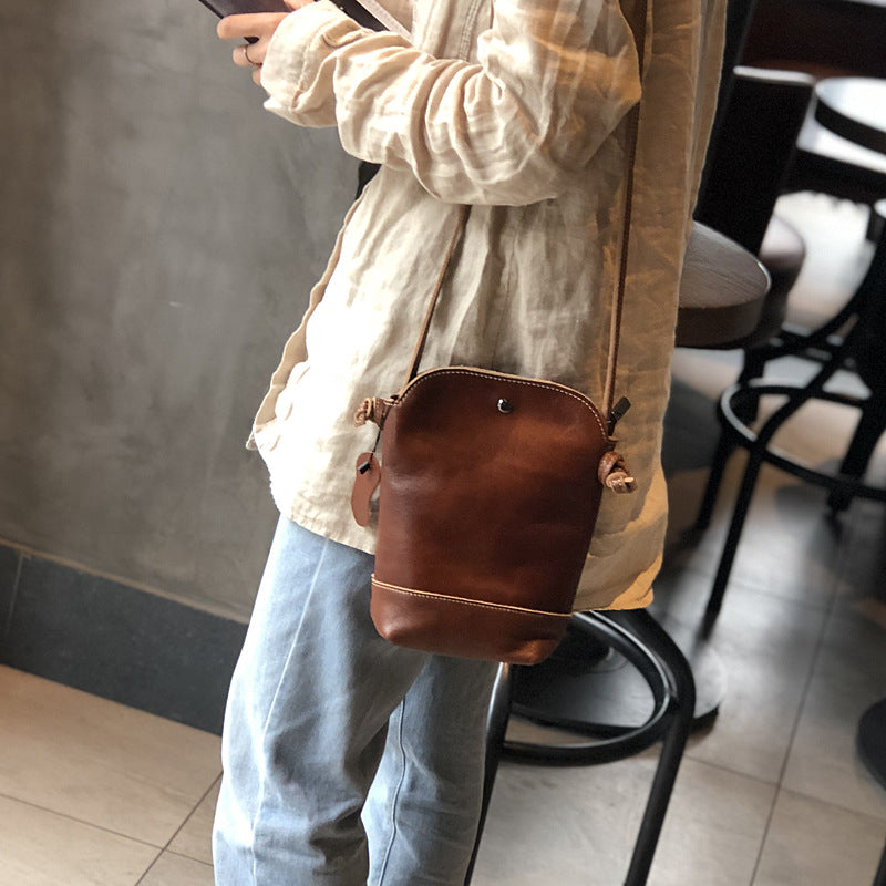 Women’s Small Crossbody Leather Purse with Adjustable Strap