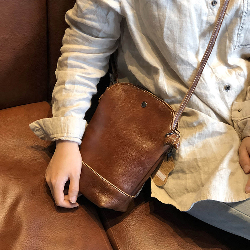 Women’s Small Crossbody Leather Purse with Adjustable Strap