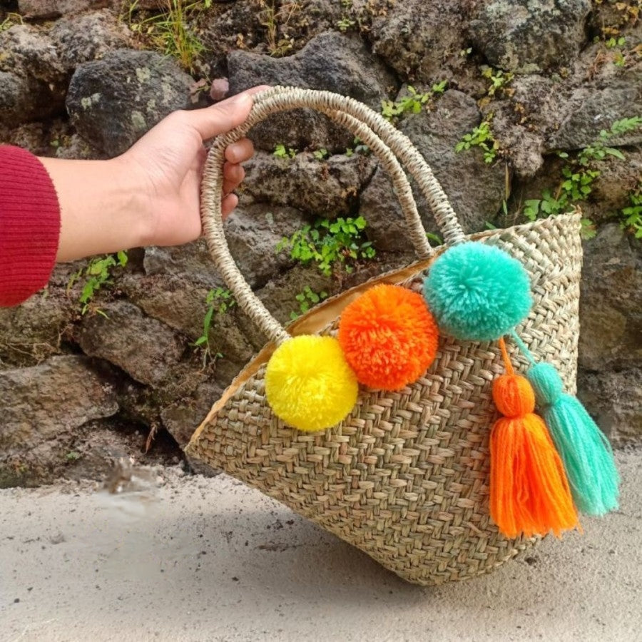 Mendong Summer Handbag With Pompom