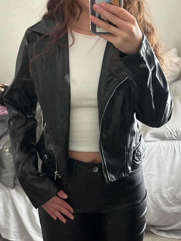 women's leather jacket with long sleeves