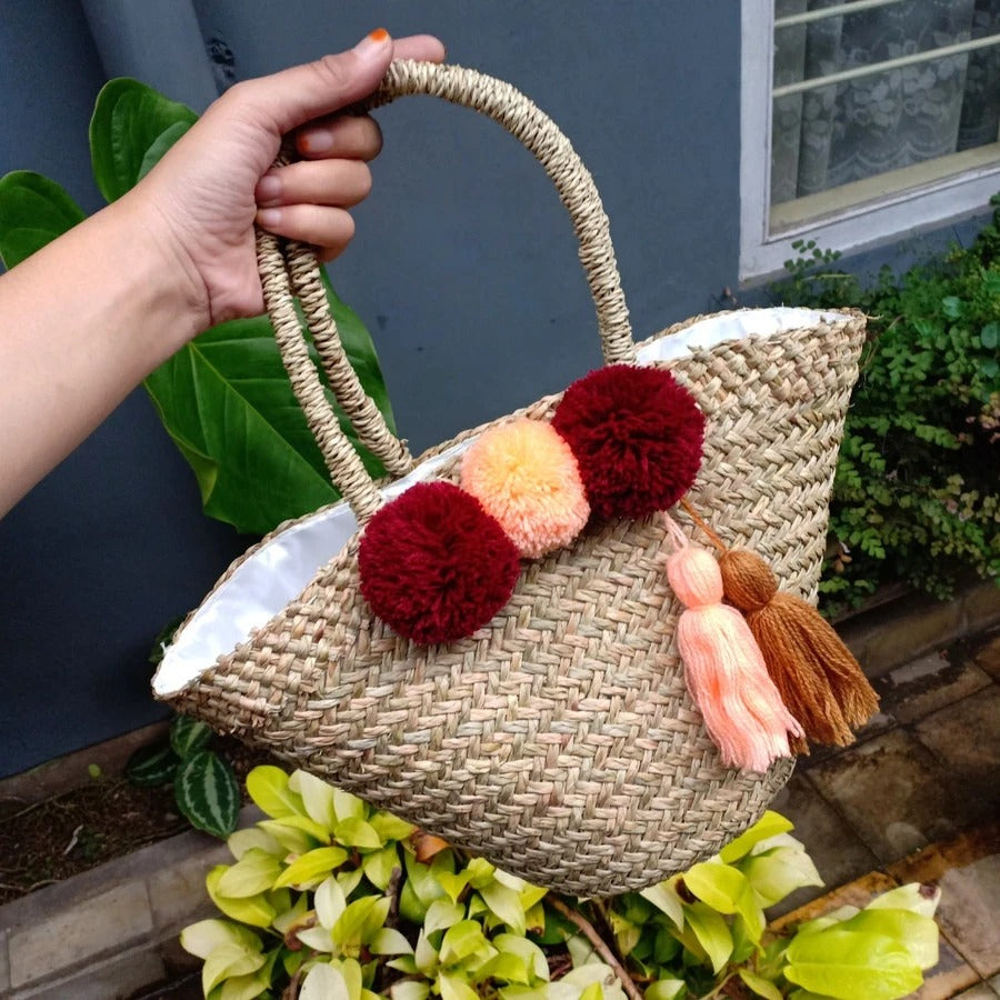 Mendong Summer Handbag With Pompom