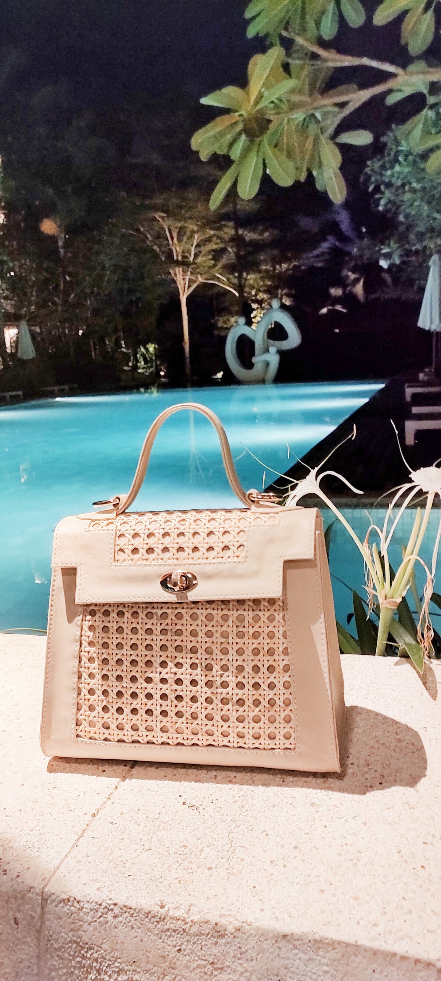 Handwoven Webbing Rattan Summer Bag