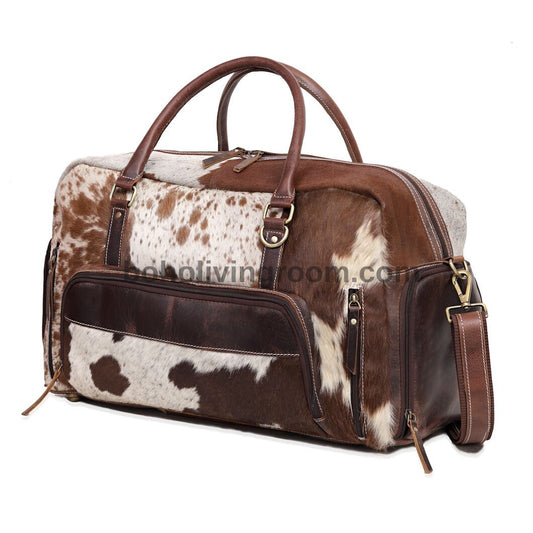 Explore the world with confidence with this cowhide travel bag, your essential companion for adventure.