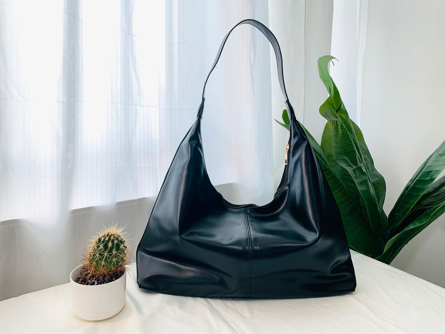 shoulder bag leather black