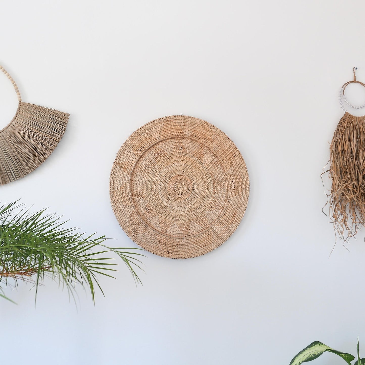 Decorative handwoven seagrass plate.