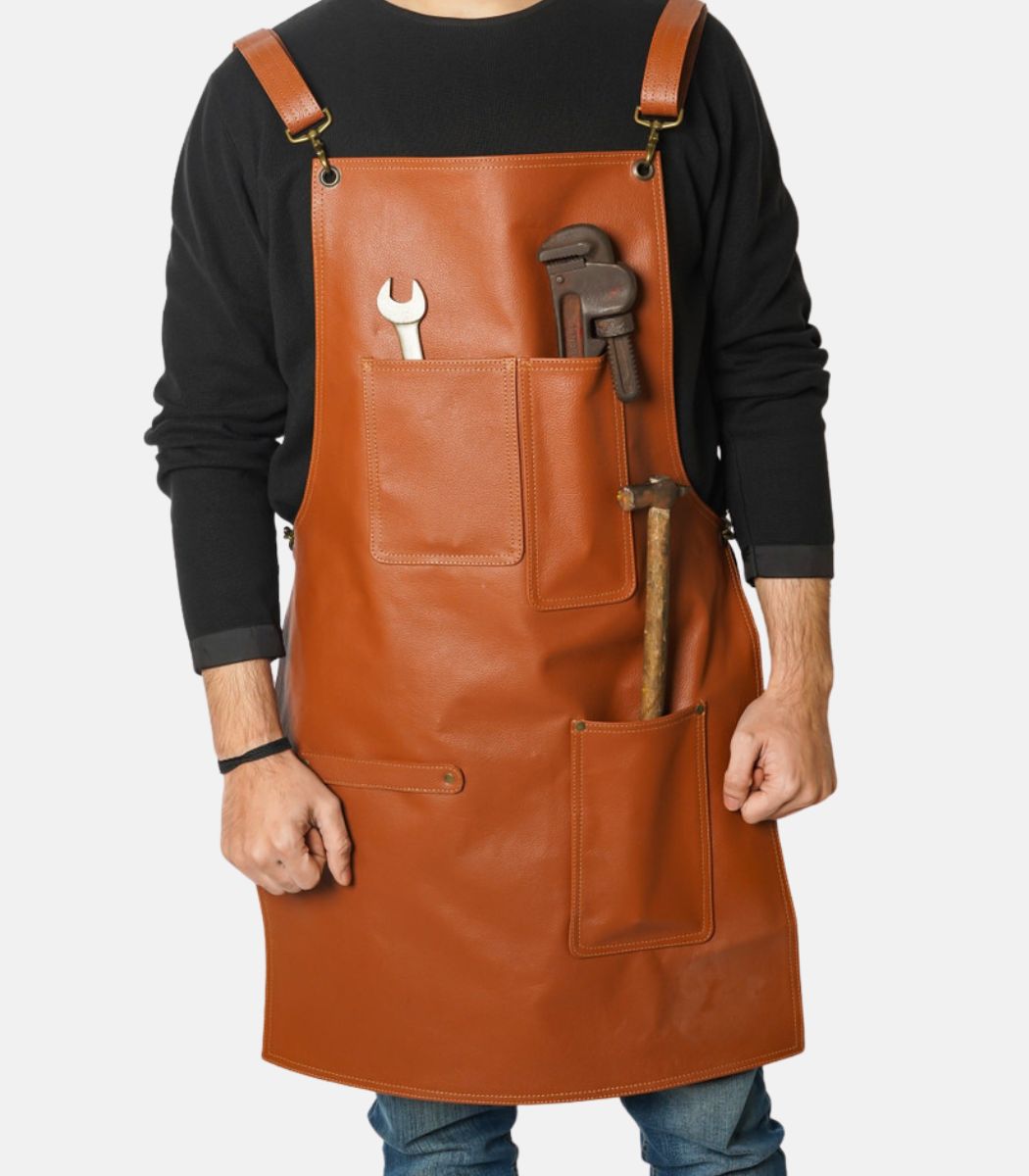 leather apron with multiple pockets