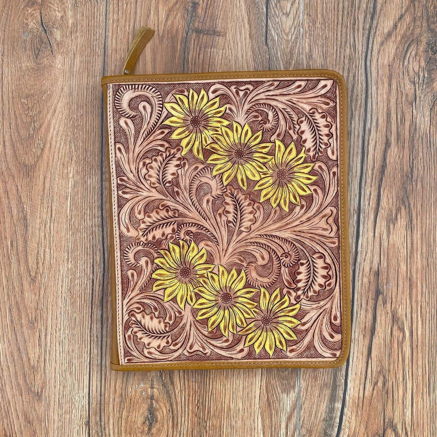 Tooled Cowhide Portfolio Cover 2 With Zipper