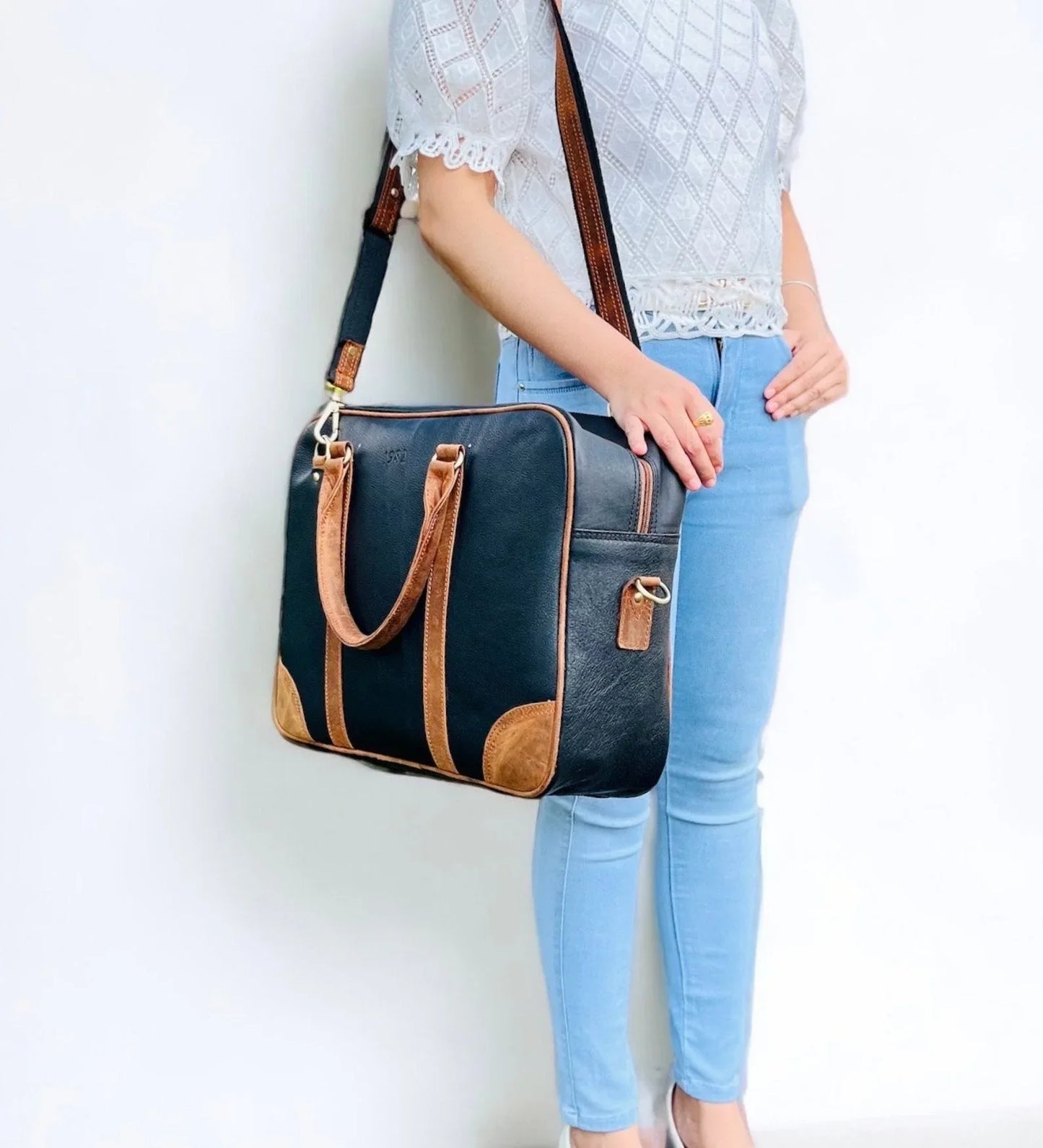 18 Inch Women Leather Laptop bag
