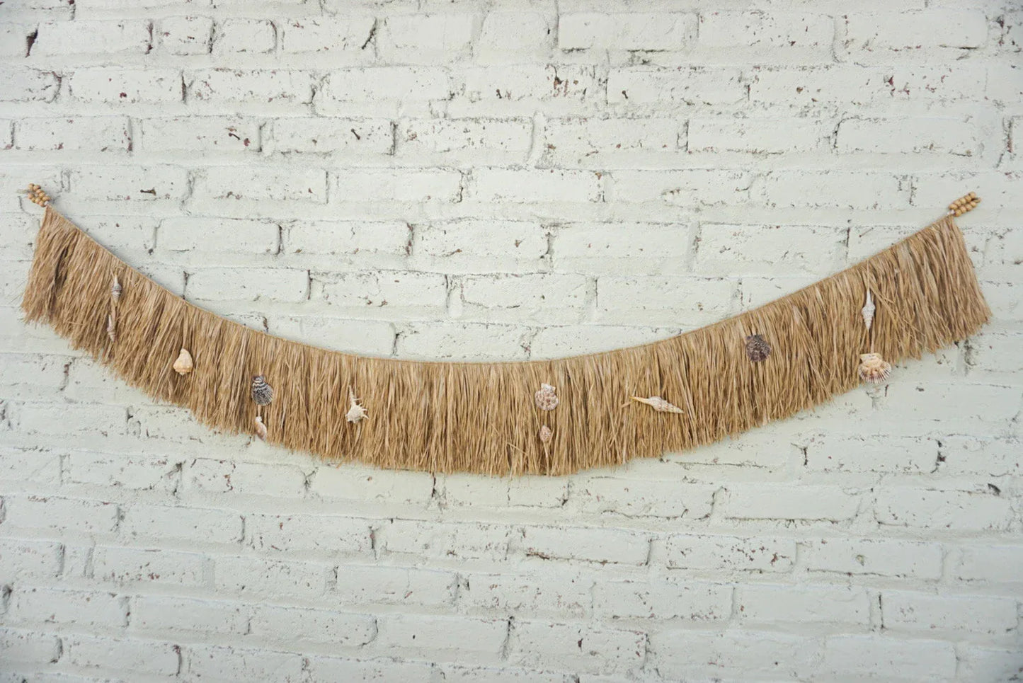 Hawaian sea shells raffia wall hanging
