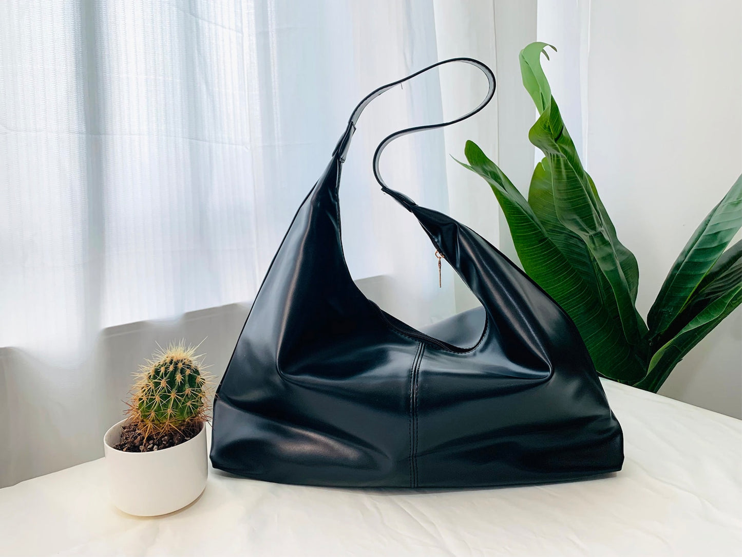 shoulder bag leather black