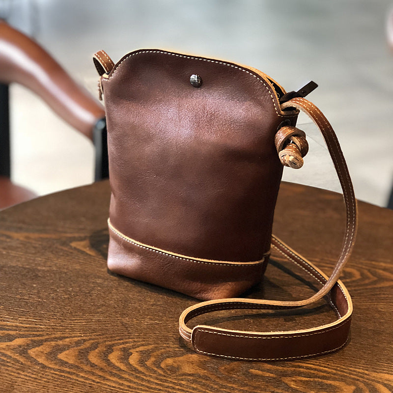 Women’s Small Crossbody Leather Purse with Adjustable Strap
