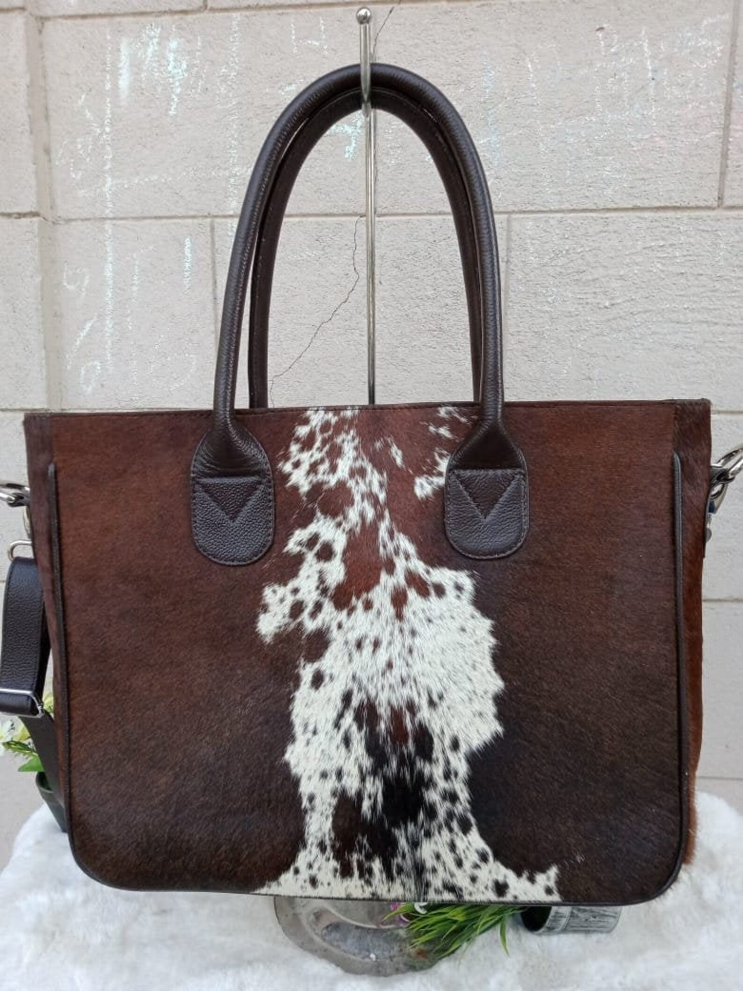 Natural Cowhide Purse Dark Brown Black