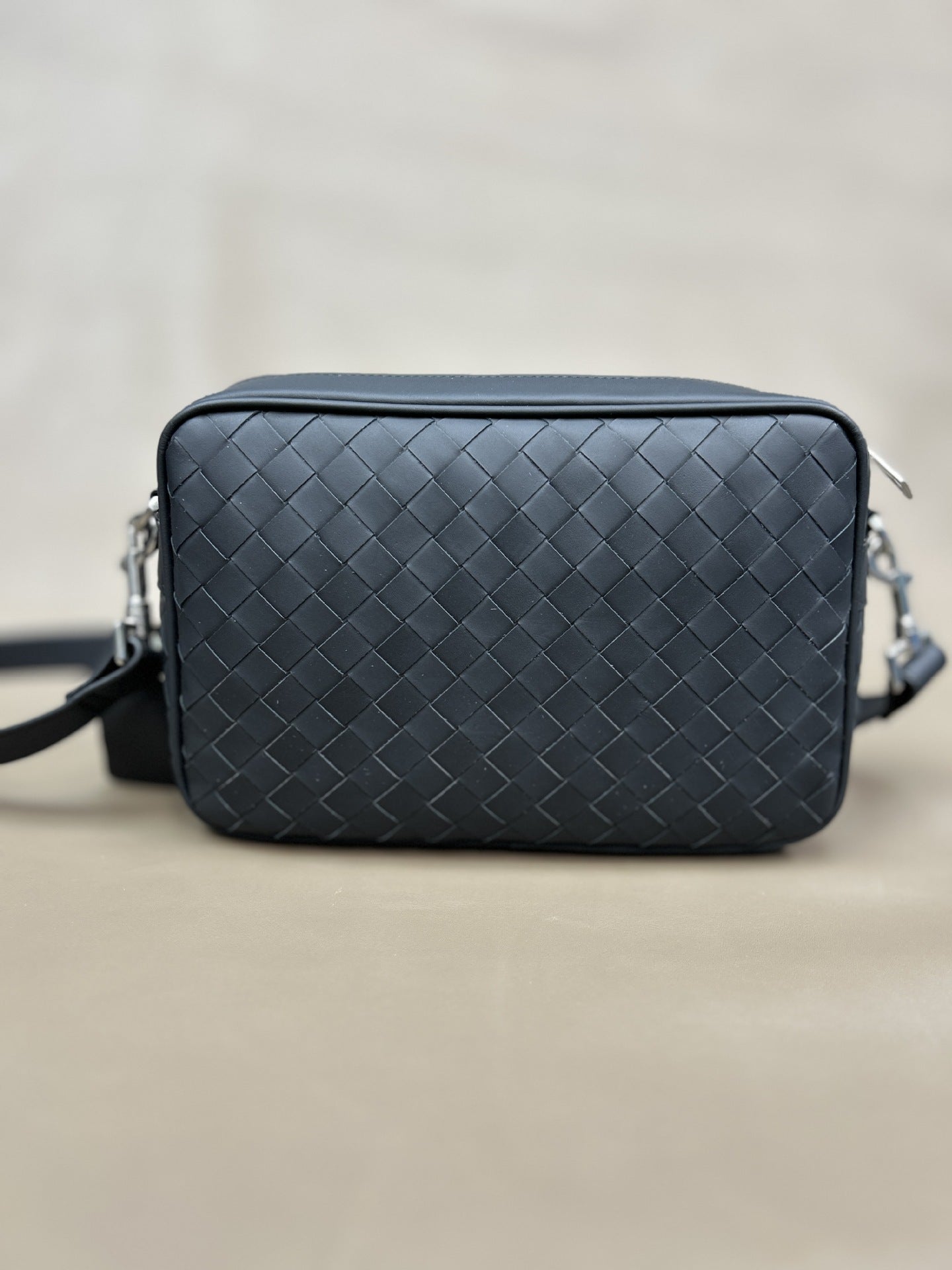 women clutch bag with crossbody strap
