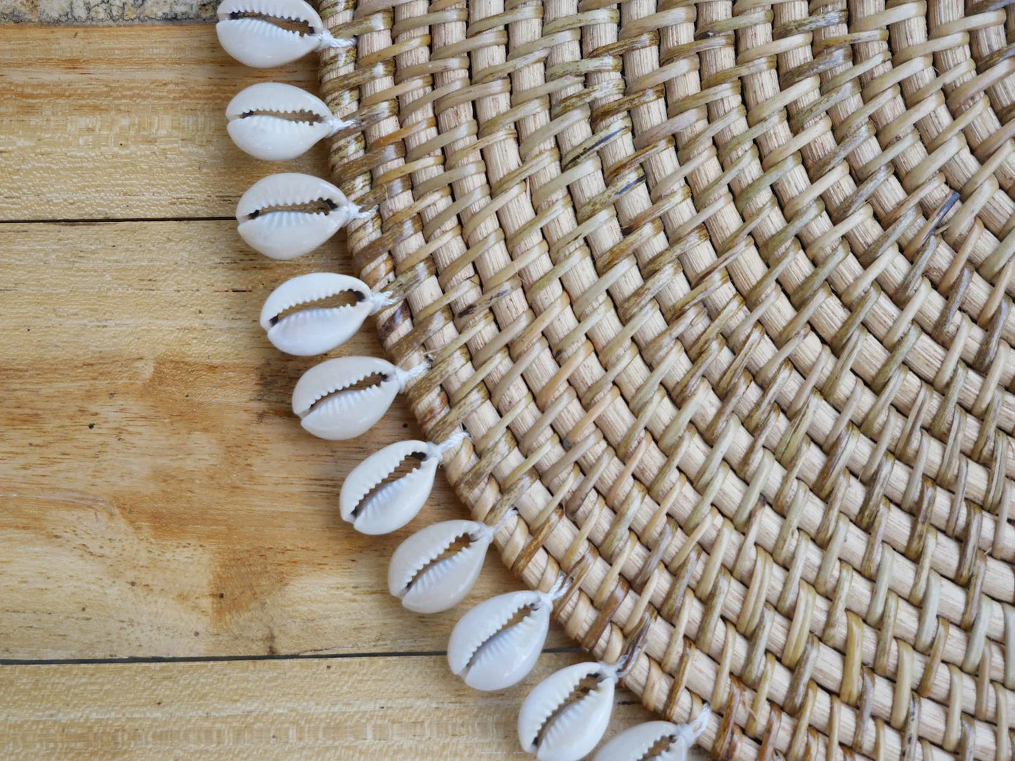 Set of cowrie shell rattan placemats charger plates