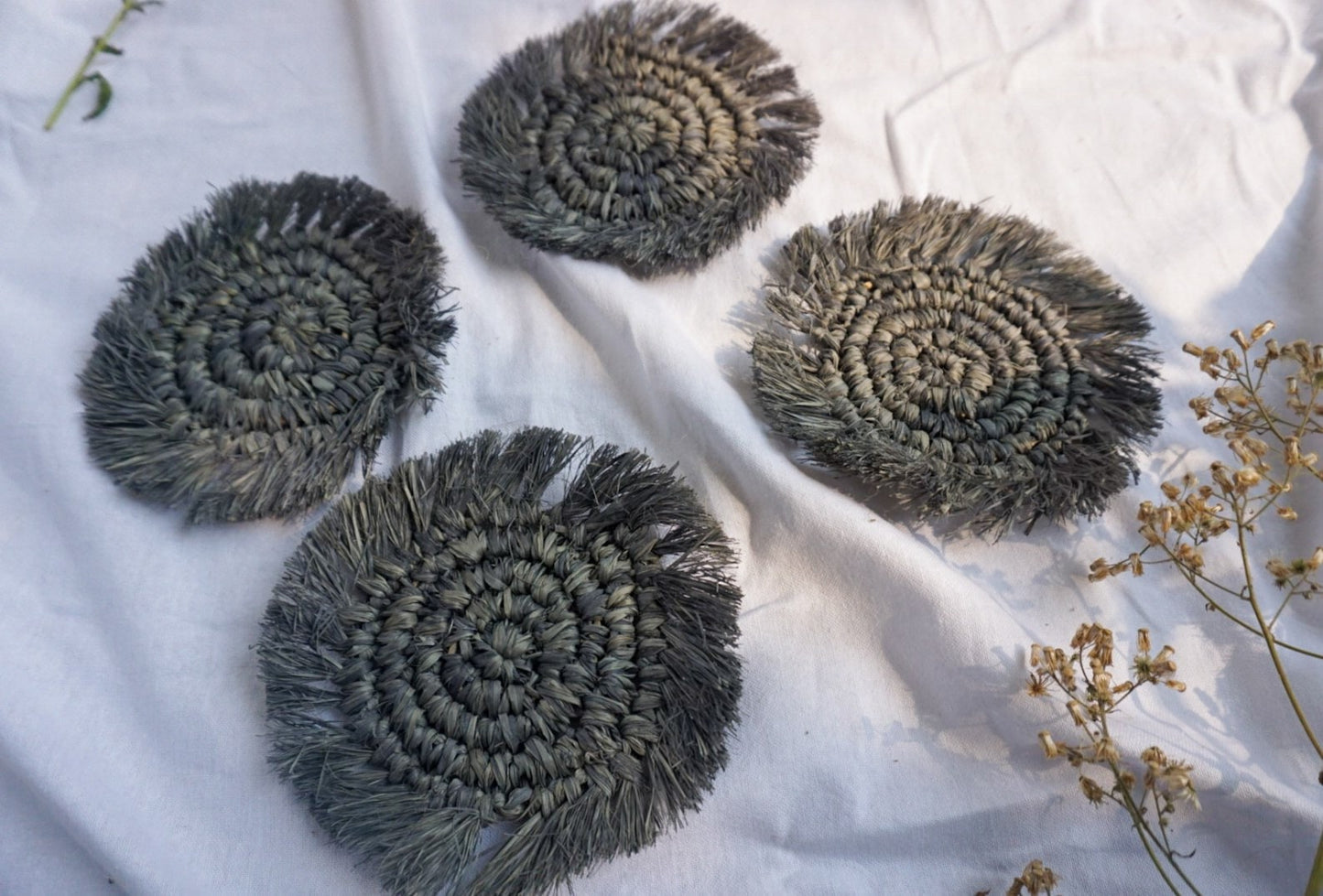 Gray Round Raffia Fringe Coaster Set