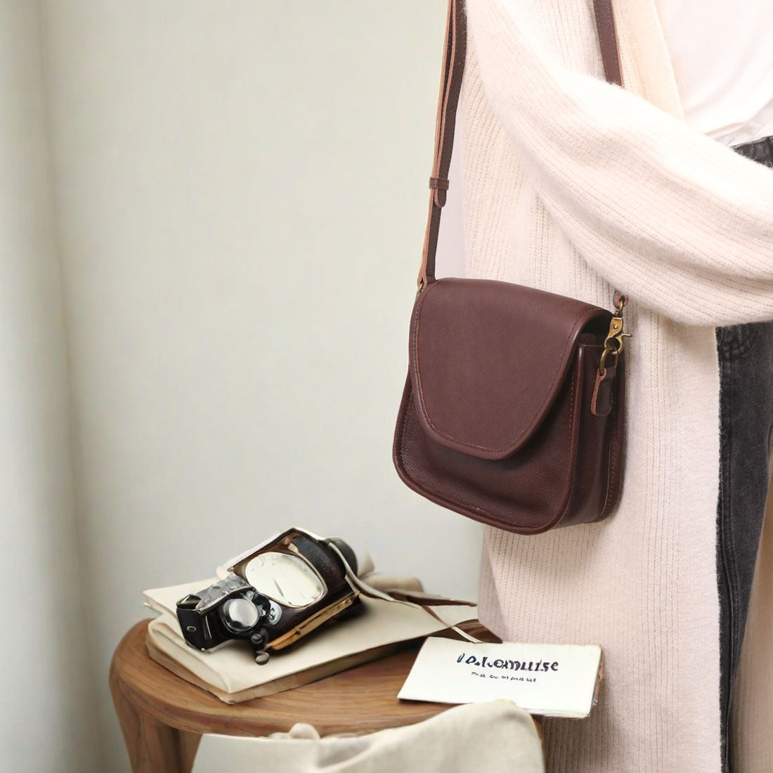 Leather Crossbody Phone Bag for Women With Strap
