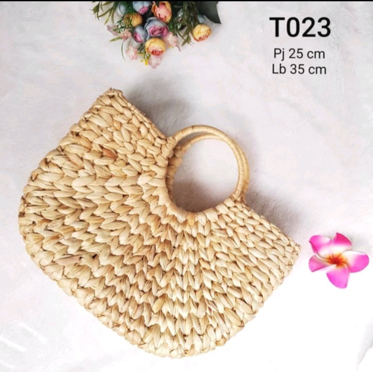Large Straw Shoulder Bag