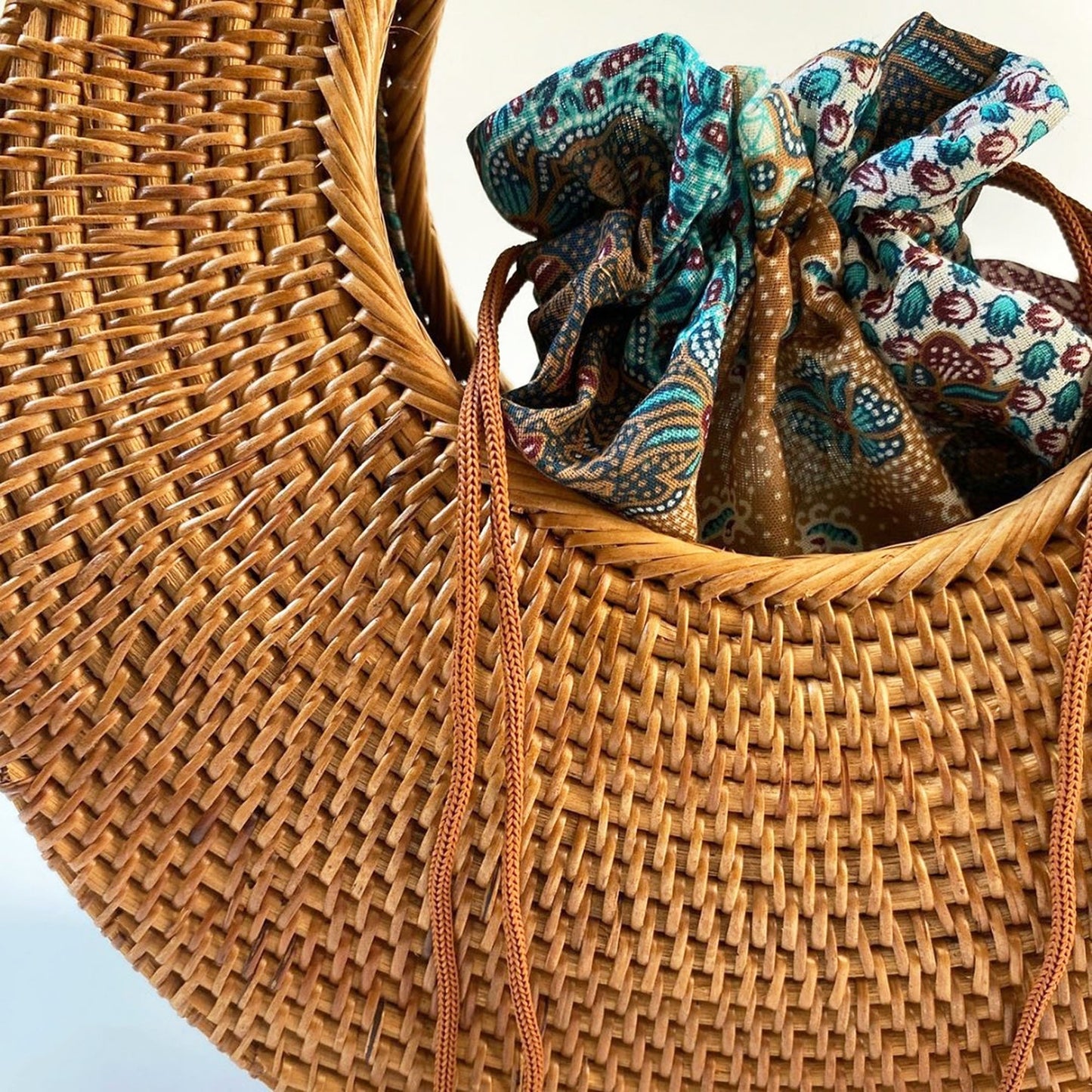 Half moon Rattan Shoulder Handbag