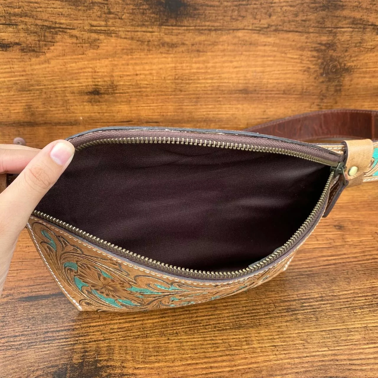 Western Hand Tooled Leather Waist Purse Fanny Bag
