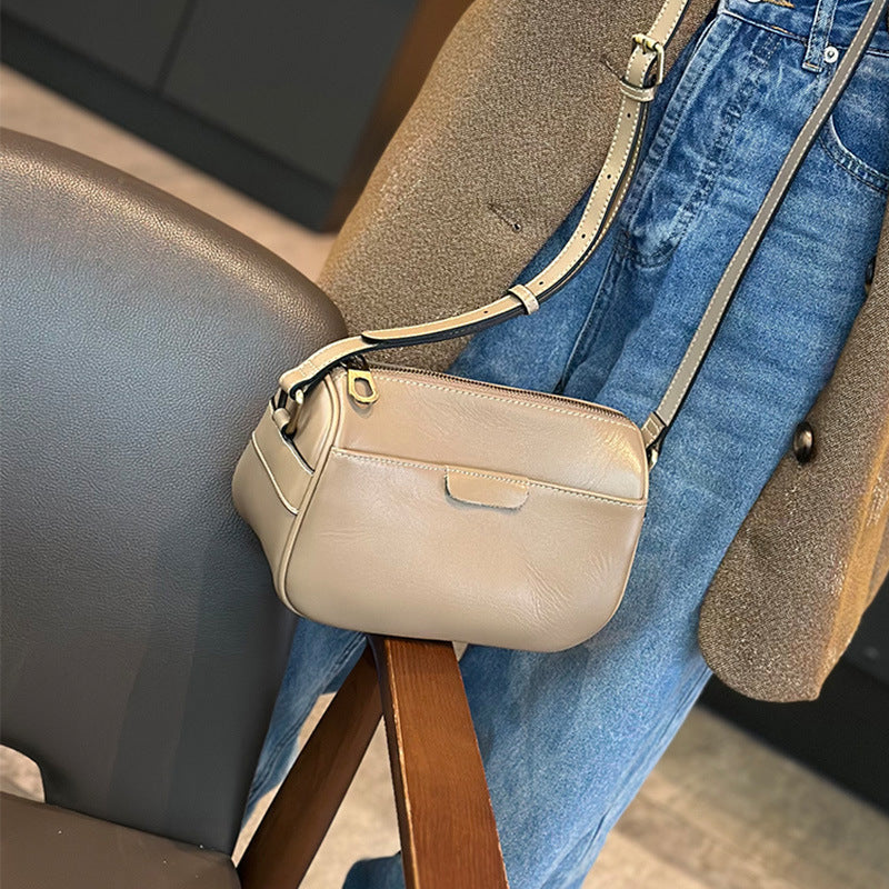 Women's retro leather crossbody bag