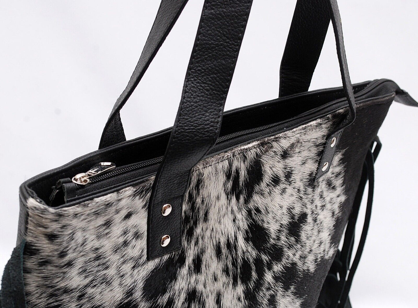 Cowhide Shoulder Purse With Fringes