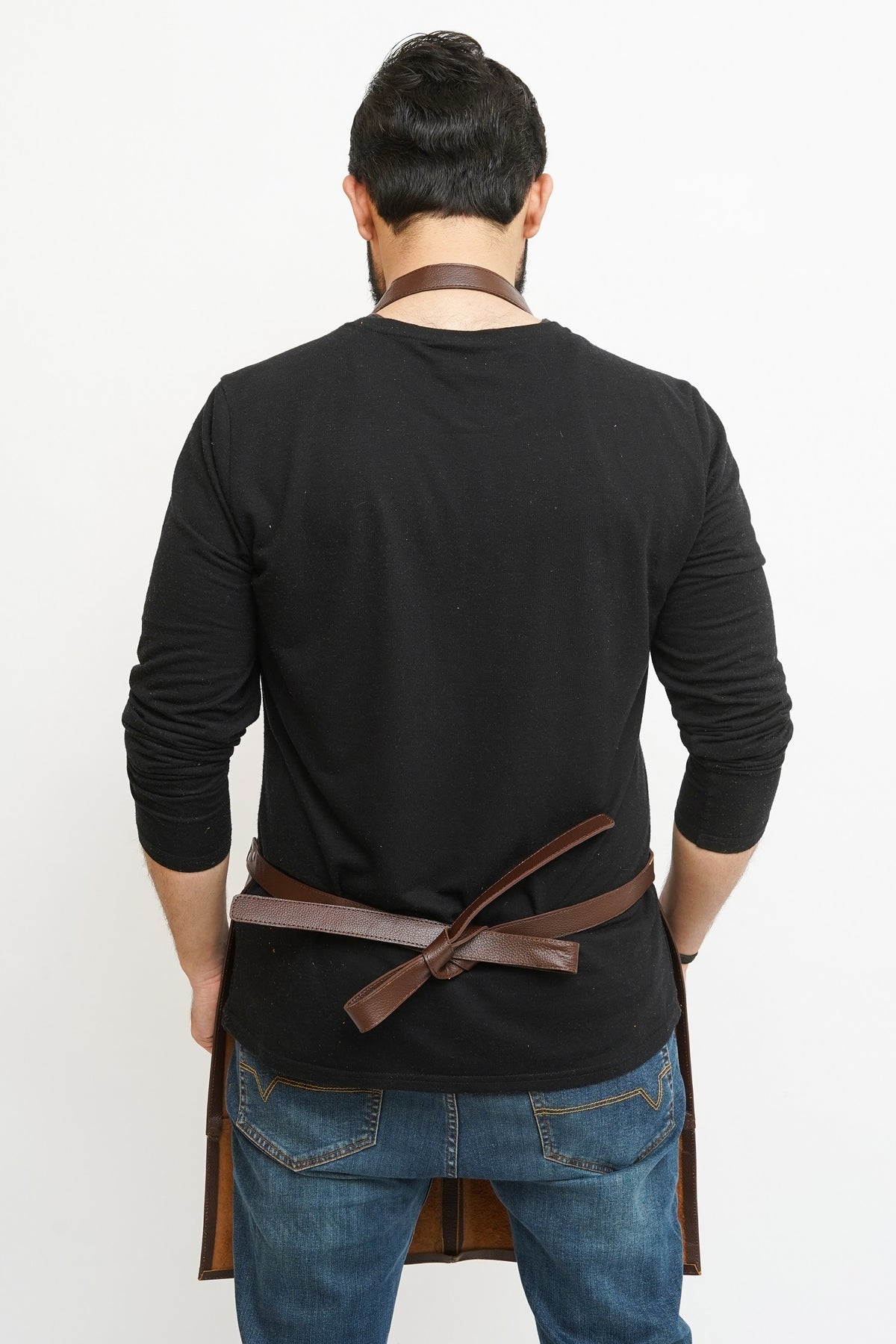 Genuine leather apron with front pockets