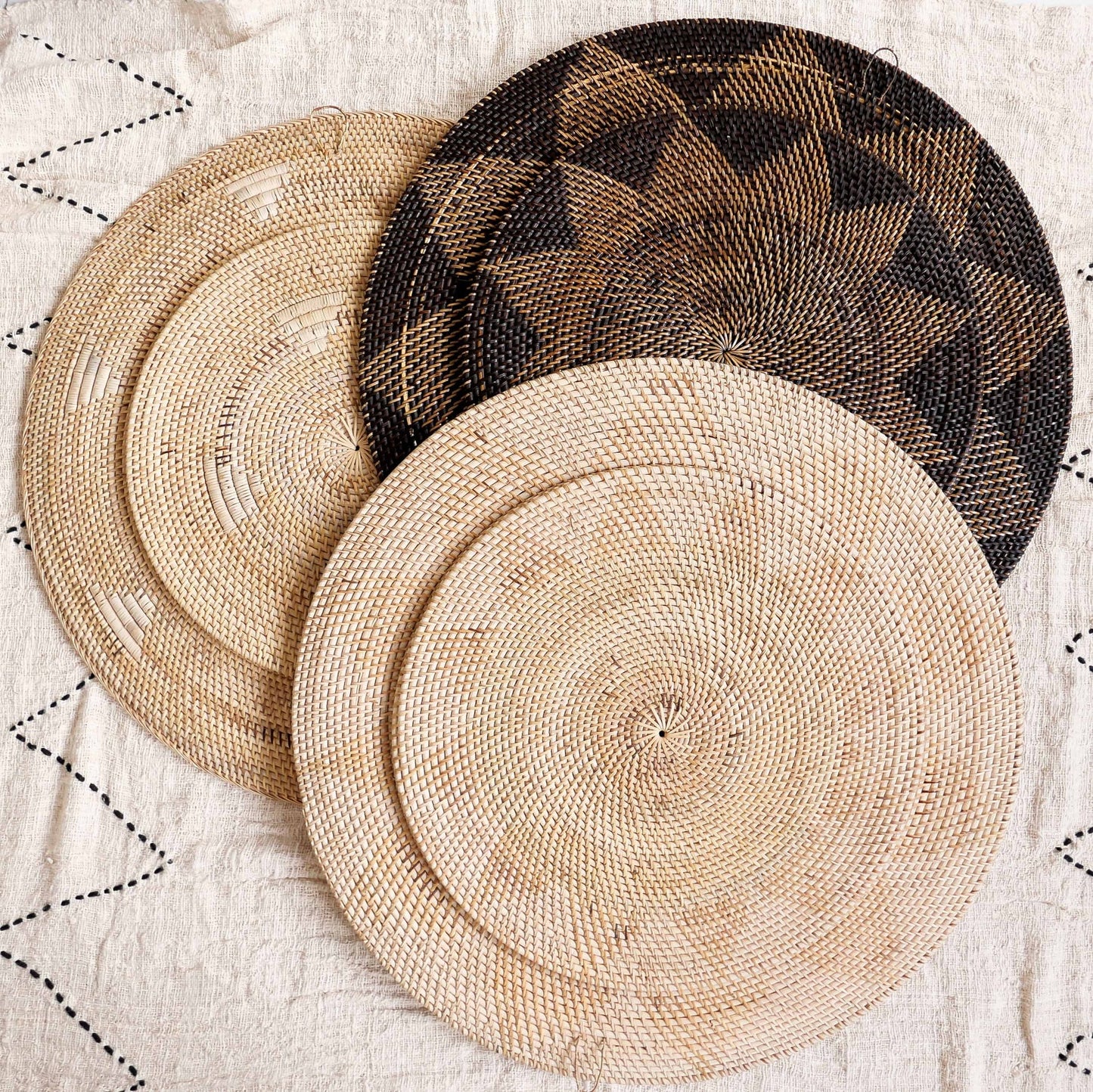 Large Seagrass Wall Decor Plate Hanging