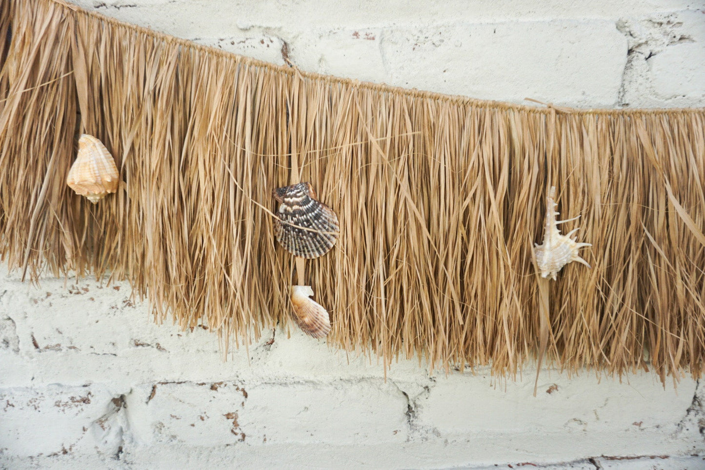 Hawaian sea shells raffia wall hanging