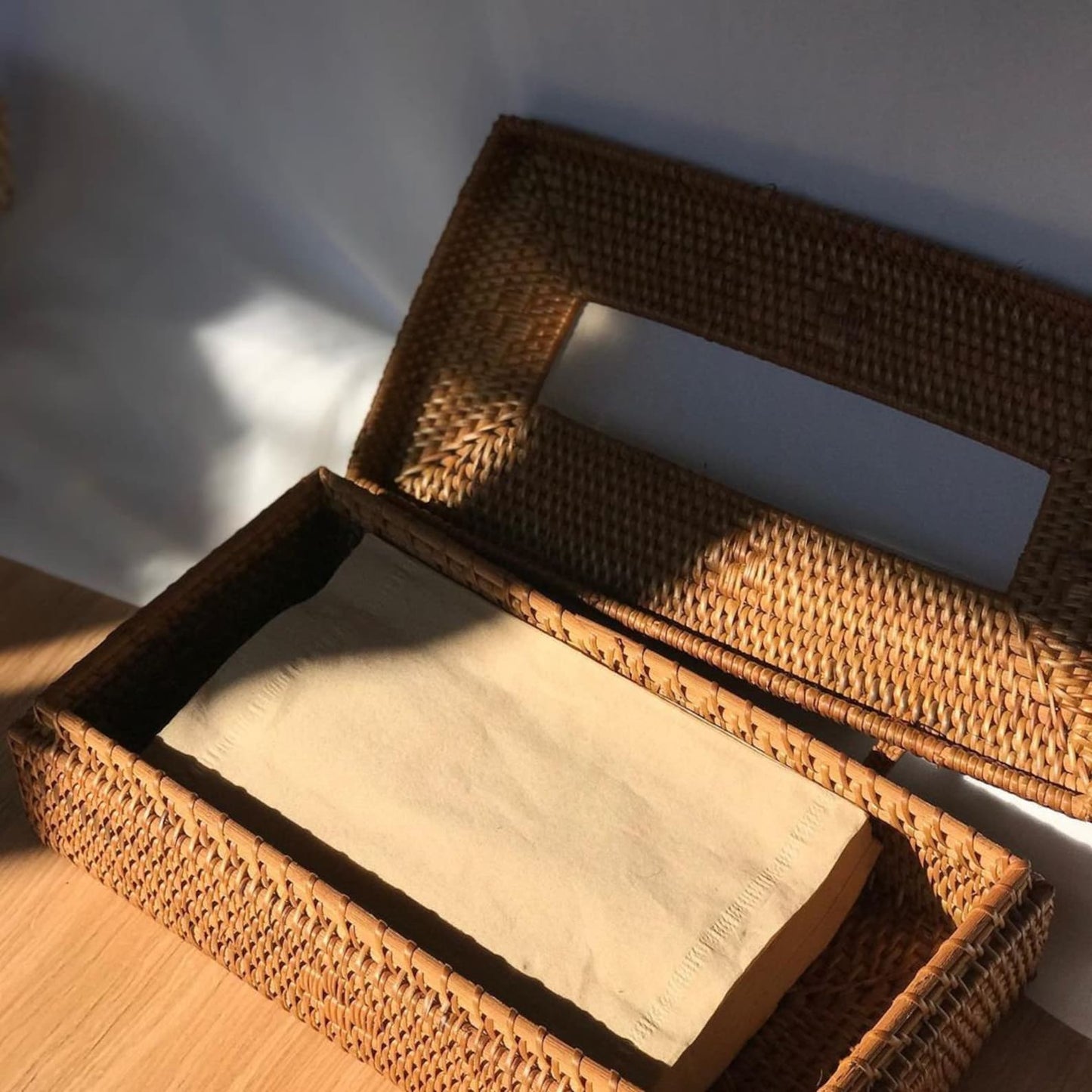 Rectangular wicker rattan tissue box