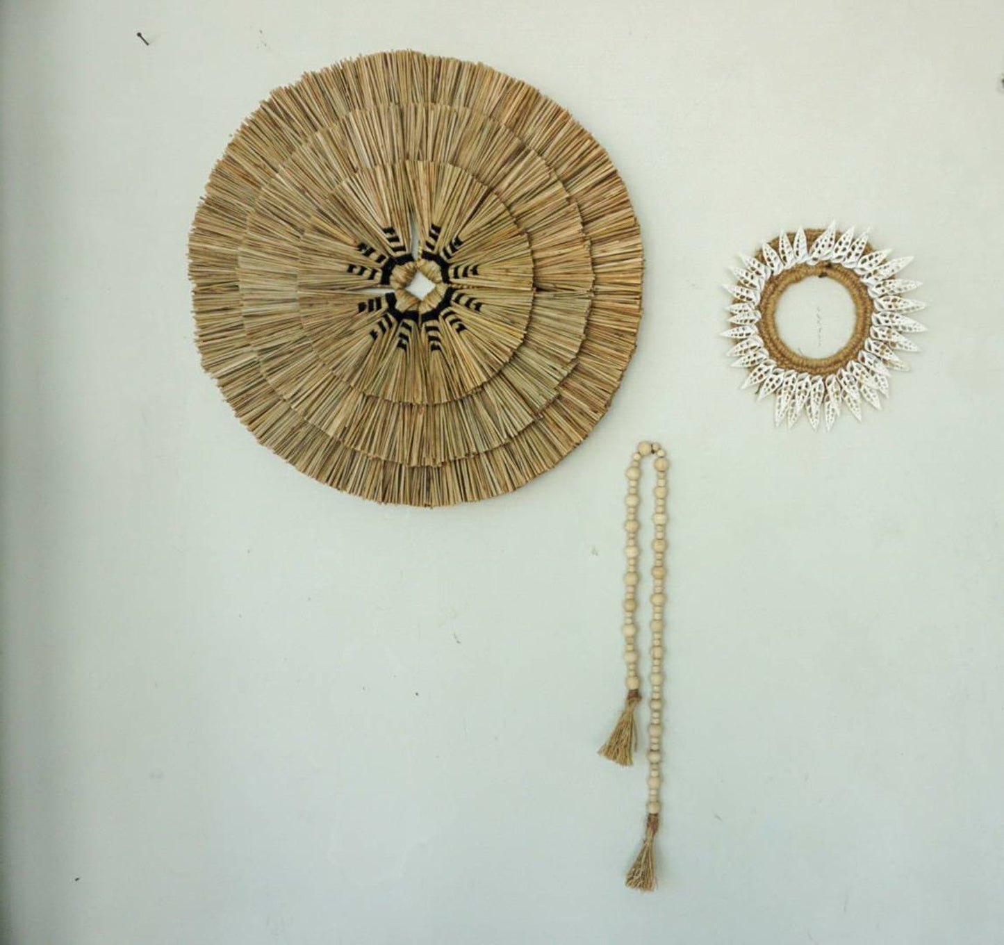 Black macrame seagrass round wall decor