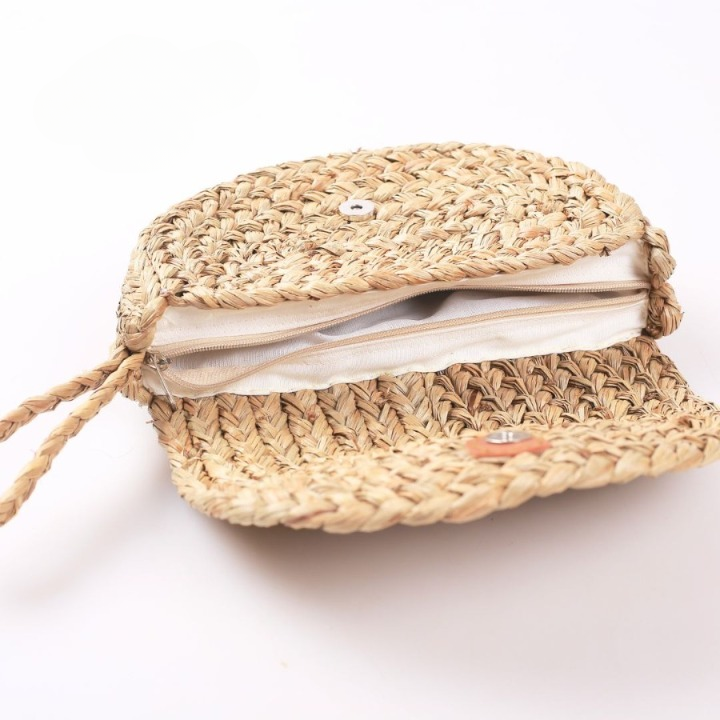 Woven Mendong Clutch Beach Purse