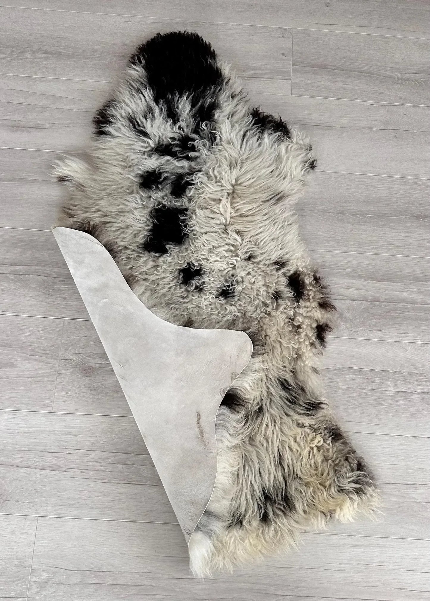 short curly sheepskin rug