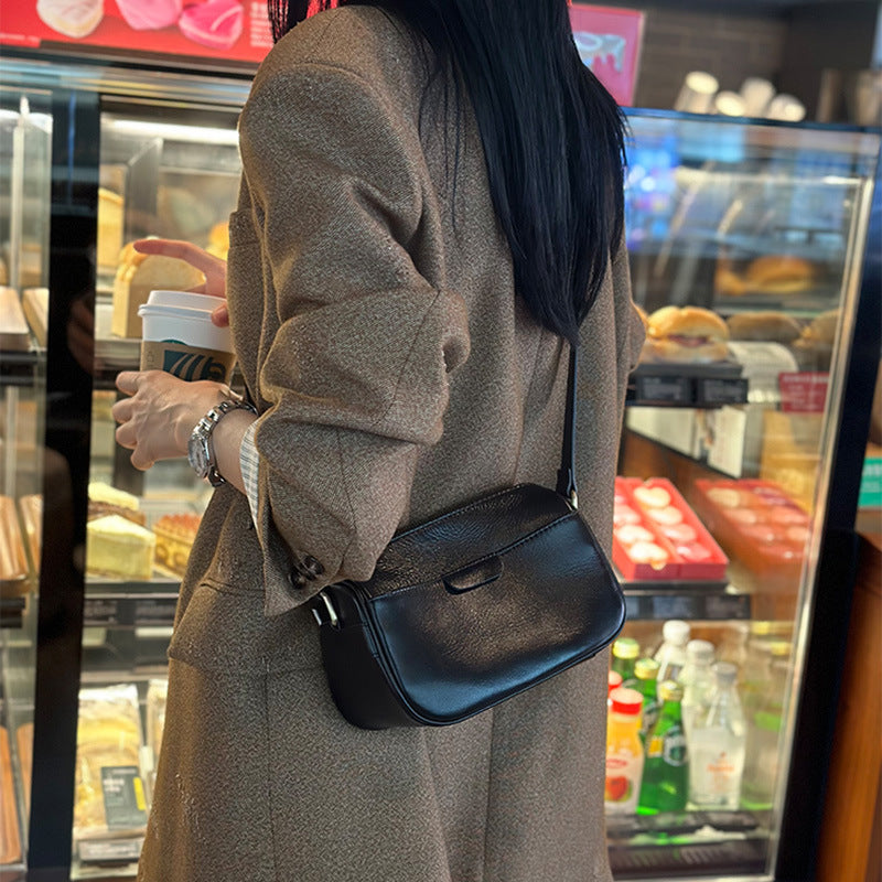 Women's retro leather crossbody bag