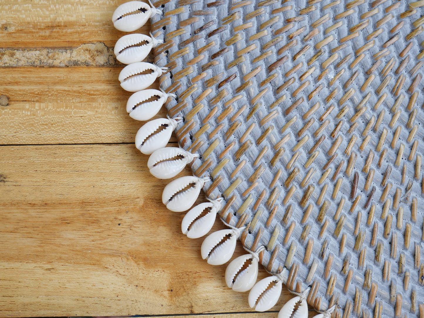 Set of cowrie shell rattan placemats charger plates