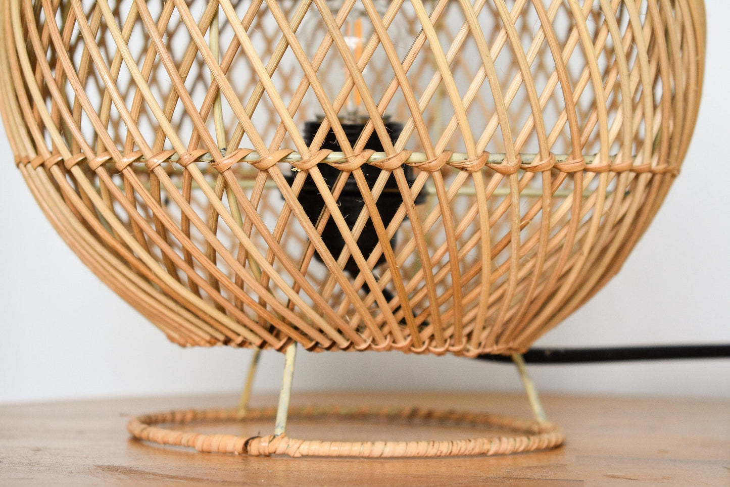 Handmade woven rattan table desk lamp shade