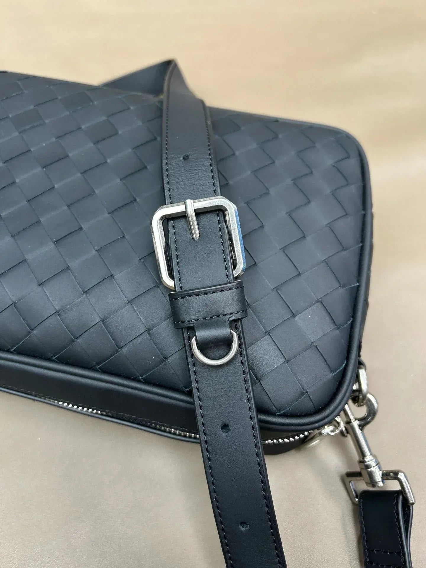 women clutch bag with crossbody strap