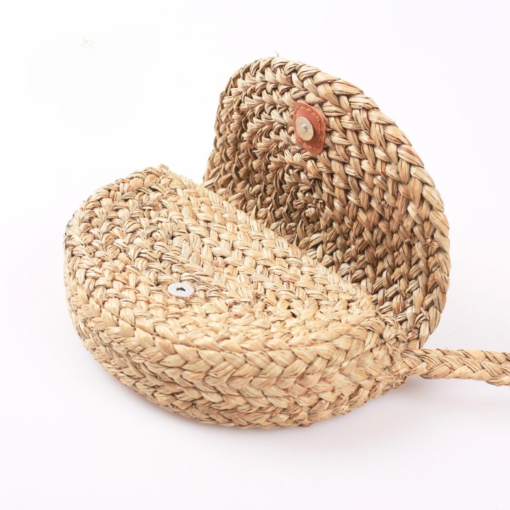 Woven Mendong Clutch Beach Purse