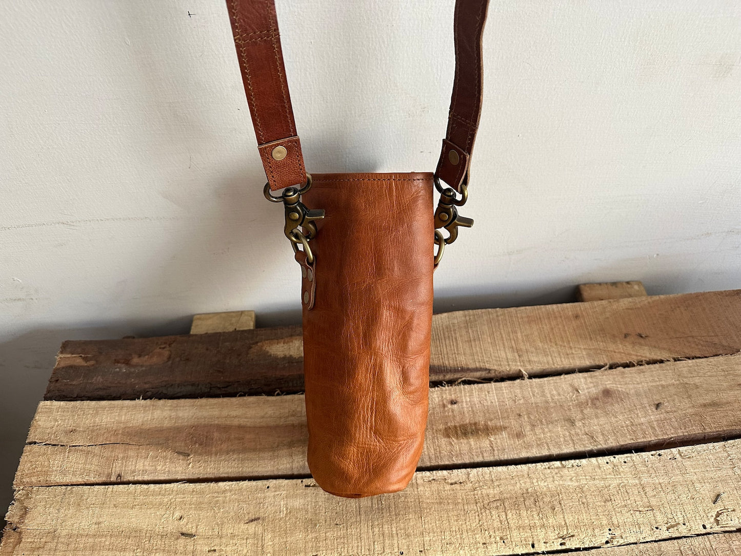leather water bottle carrier