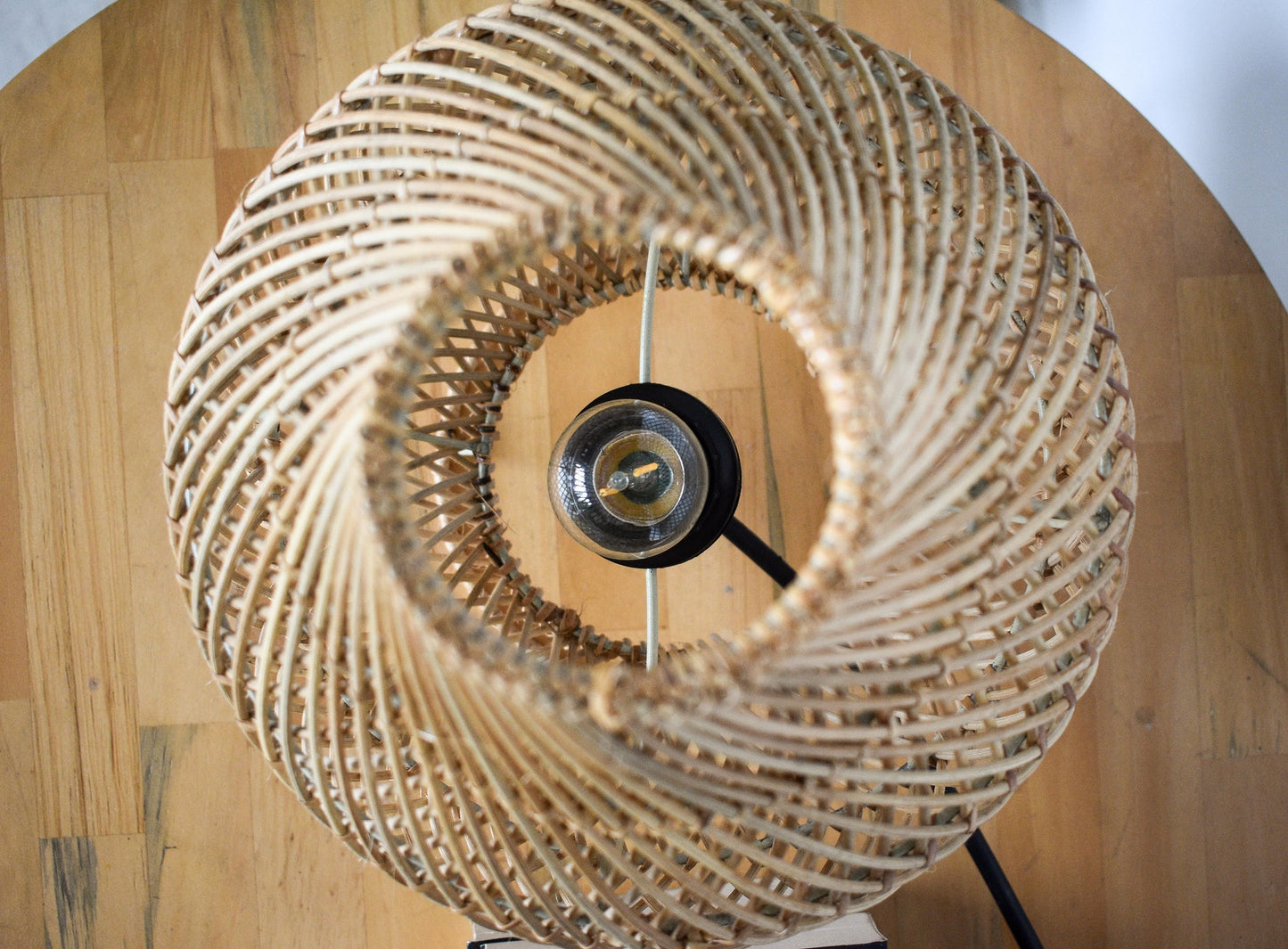 Handmade woven rattan table desk lamp shade