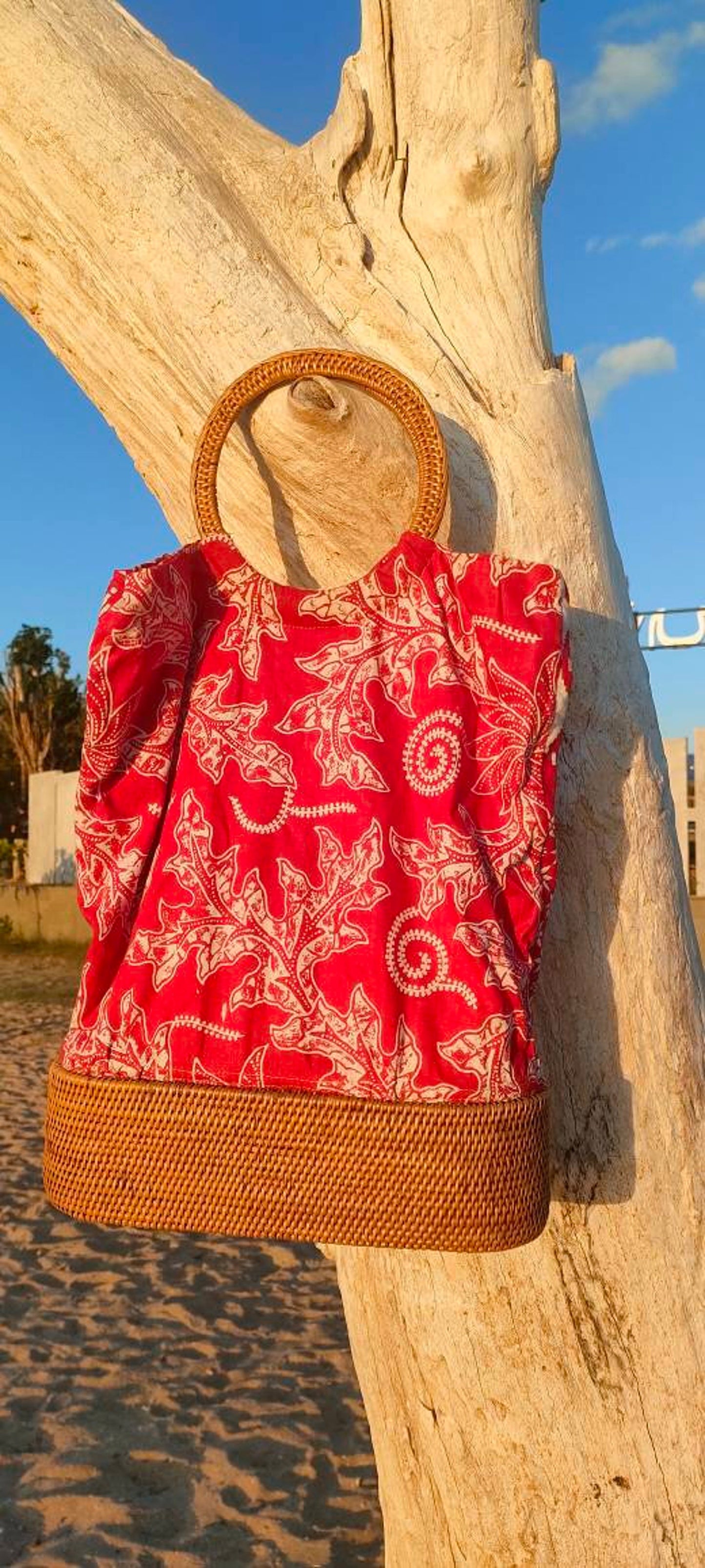 Motif Batik Handmade Rattan Bag
