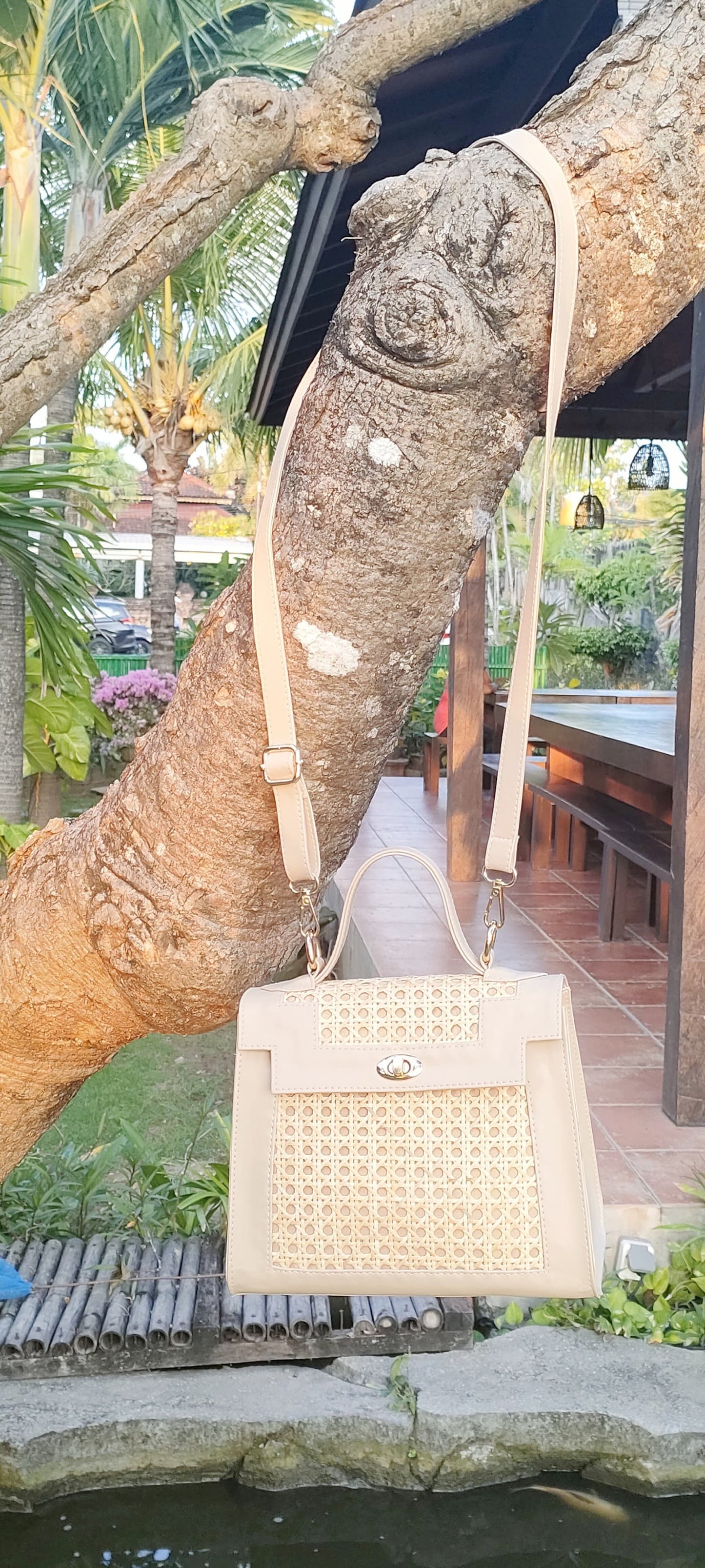 Handwoven Webbing Rattan Summer Bag