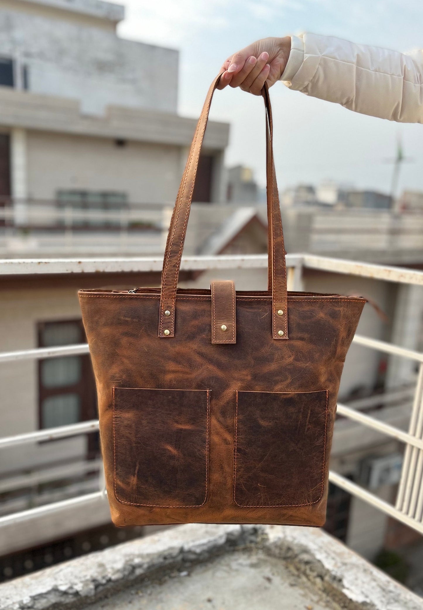 women's leather tote bags