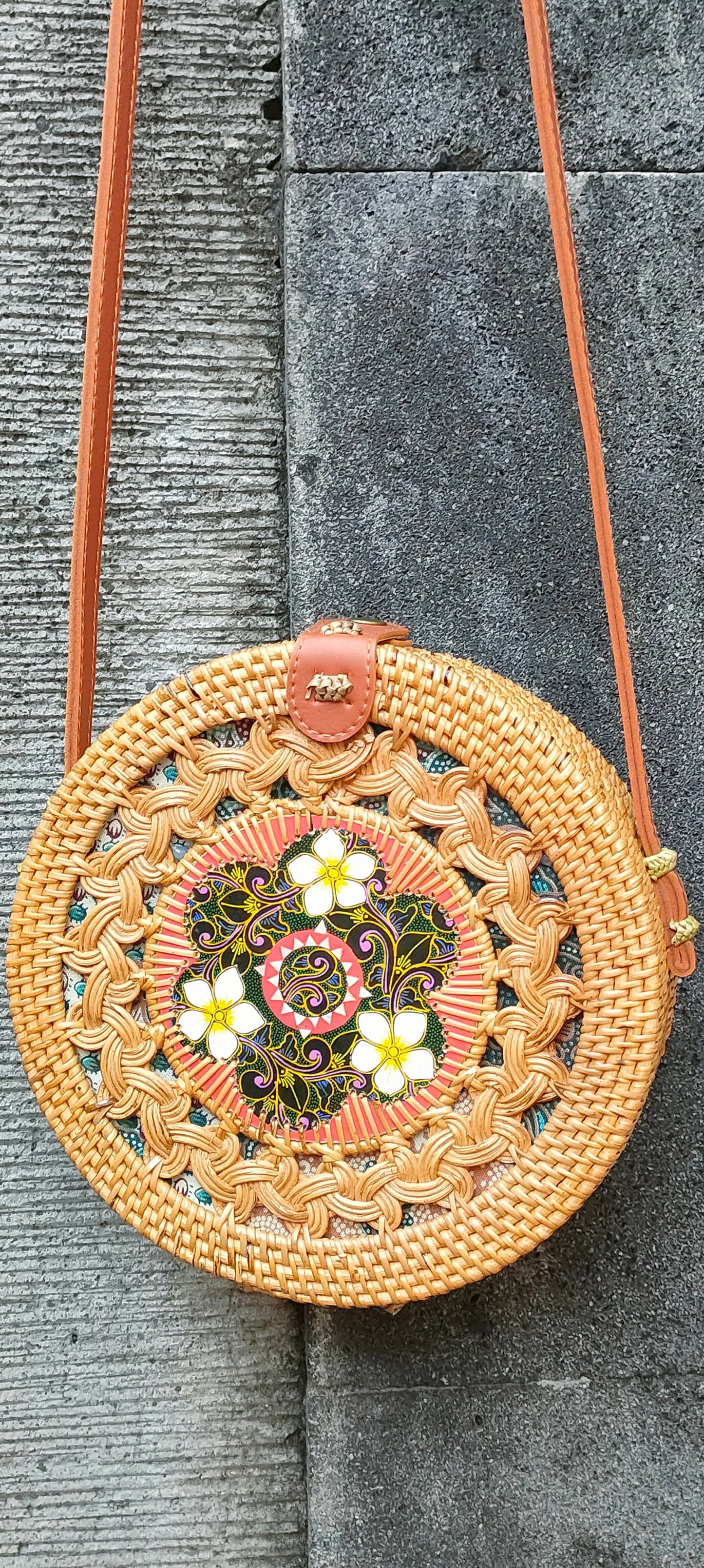 Round Rattan Crossbody Bag