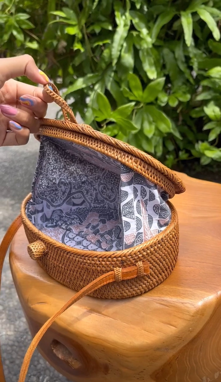 Rattan Oval Crossbody Bag