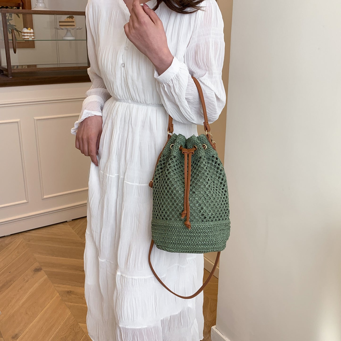 Straw Beach Bucket Bag for Women with Leather Strap