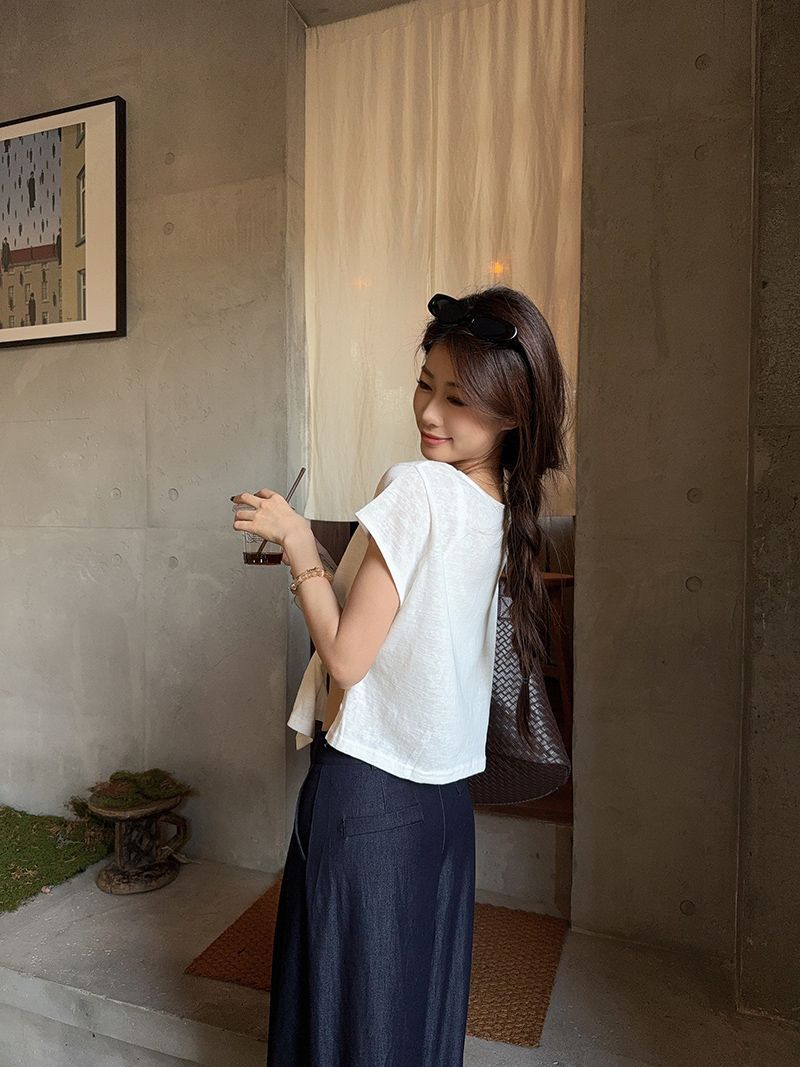 round neck t shirts for women with waist knot