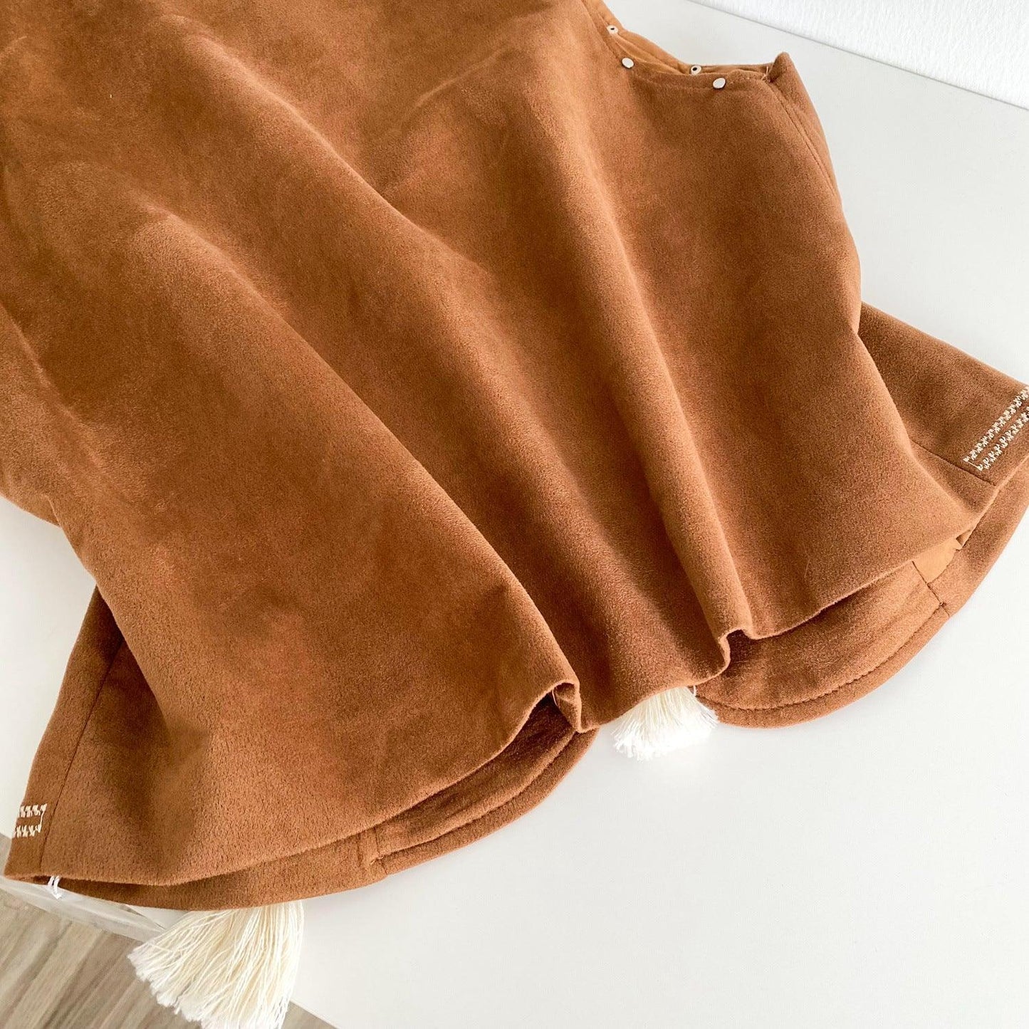 Women Embroidered Chenille Vest V-Neck Lace-Up with Tassel