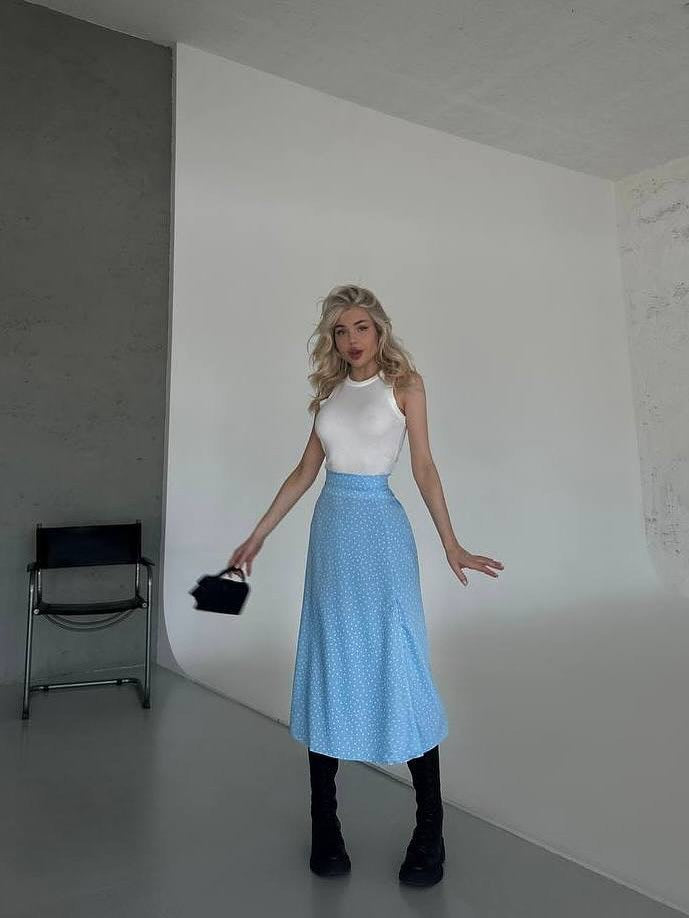 Split Thigh Maxi Skirt Beach Outfit