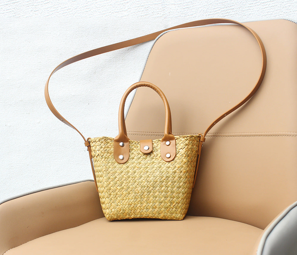 Mini woven straw crossbody summer bag